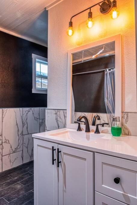 Villa 4Br Victorian Walk To Uc Davis & Shriner Med Cen Sacramento Exterior foto