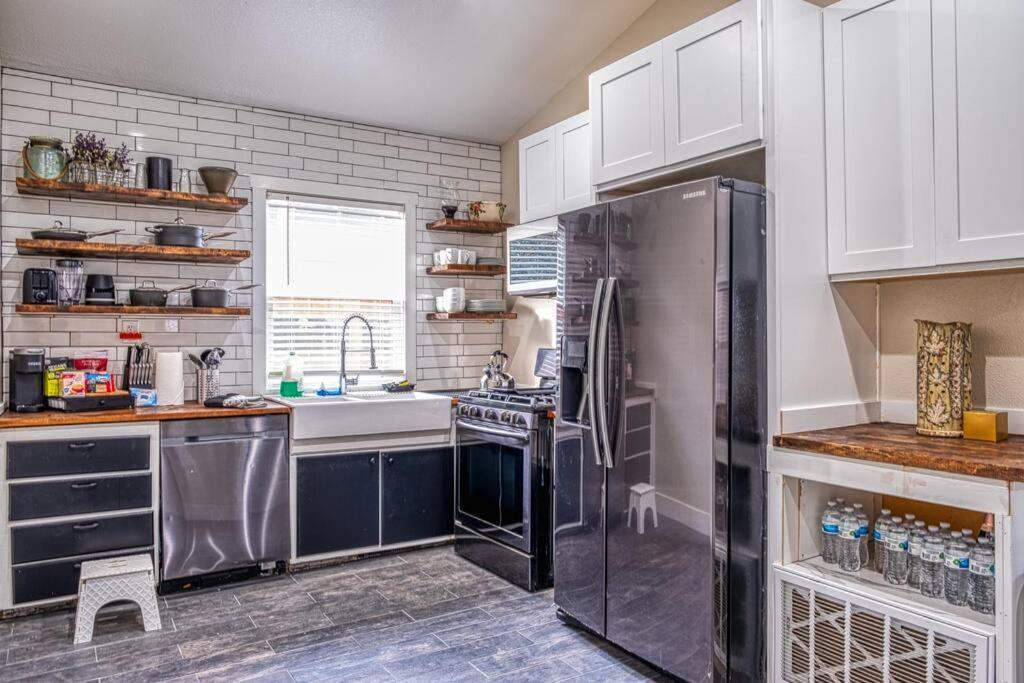 Villa 4Br Victorian Walk To Uc Davis & Shriner Med Cen Sacramento Exterior foto